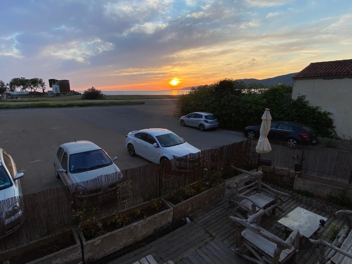 Magnifique Appartement Devant La Plage 普罗普里亚诺 外观 照片